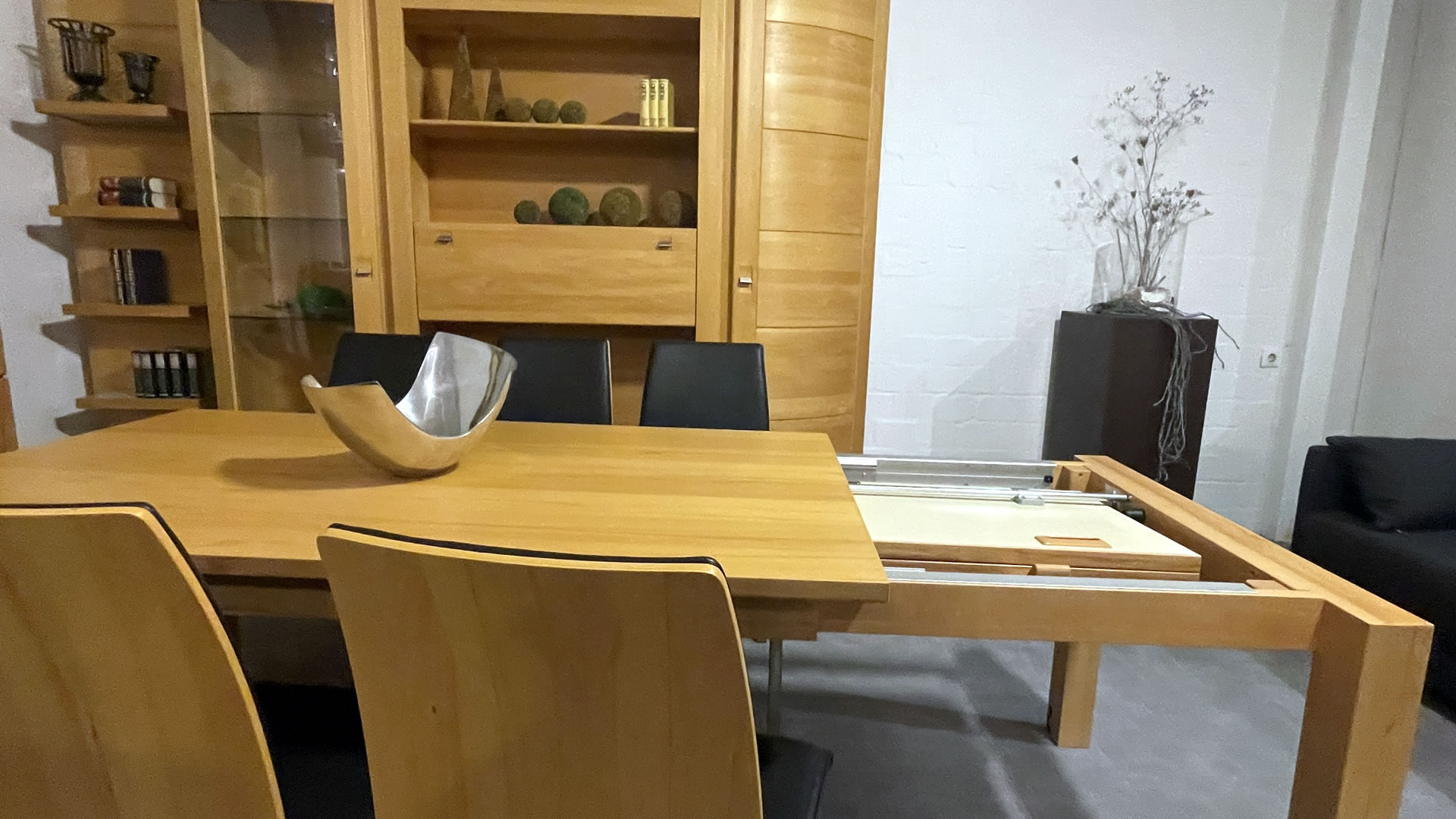 Zeitlose Essgruppe Kernbuche