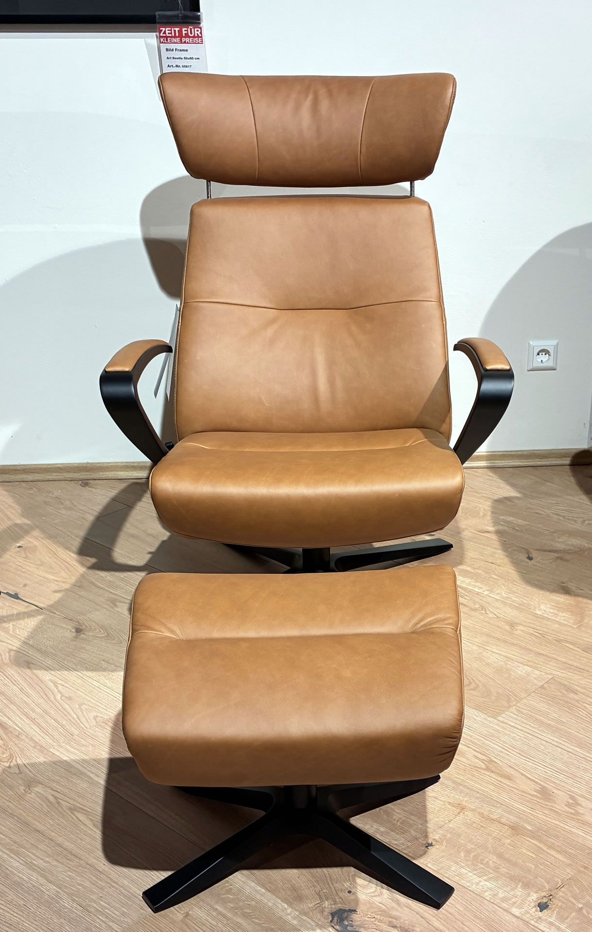 Conform Relaxsessel + Hocker  STYLE in Leder