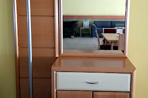 GARDEROBE 600