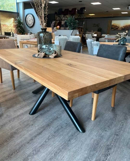 Esstisch Wildeiche Eiche massiv 200x100cm mit Rund